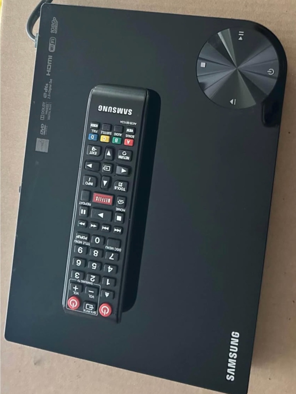 Samsung Black DVD/Blu-ray Player with Remote Control